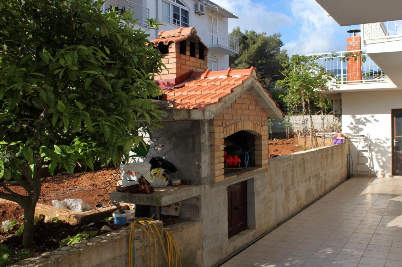 Apartments With A Parking Space Jelsa, Hvar - 8765 Єлса Екстер'єр фото